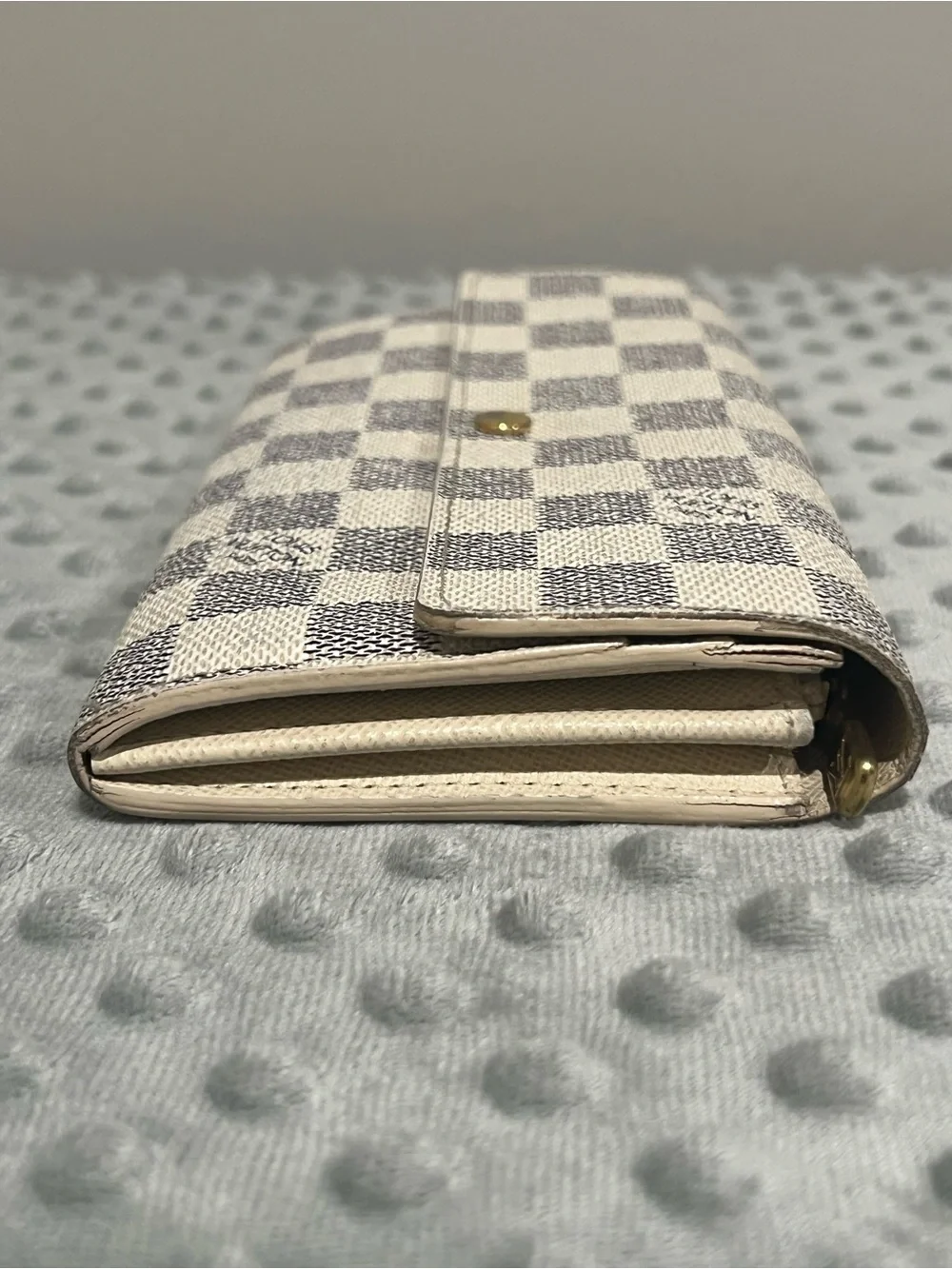 Louis Vuitton Damier Azur Canvas White Checkered Men’s Wallet